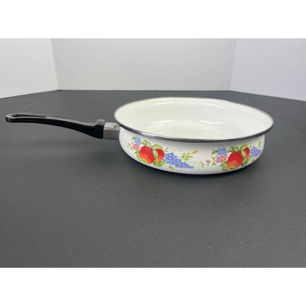 Vintage MCM Enamelware Skillet Vibrant Fruit Pattern Apples 🍎Grapes 🍇 9 Inch